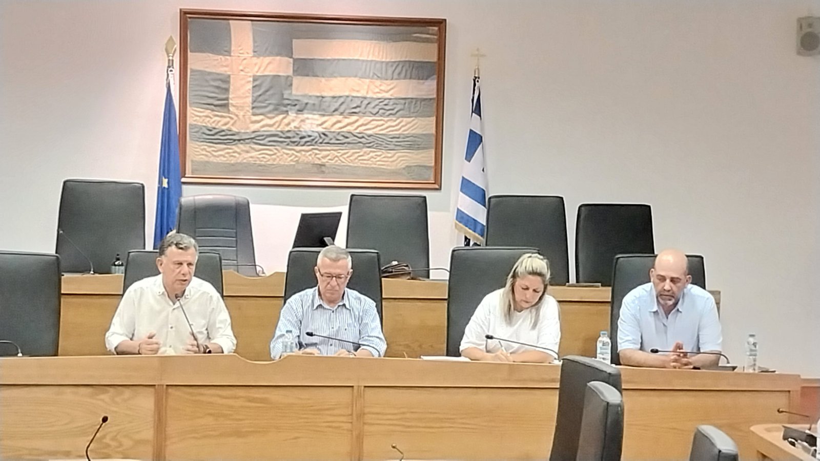 2024 6 26 Δήμαρχος_συνάντηση με Διευθυντές ξενοδοχείων (3).jpg