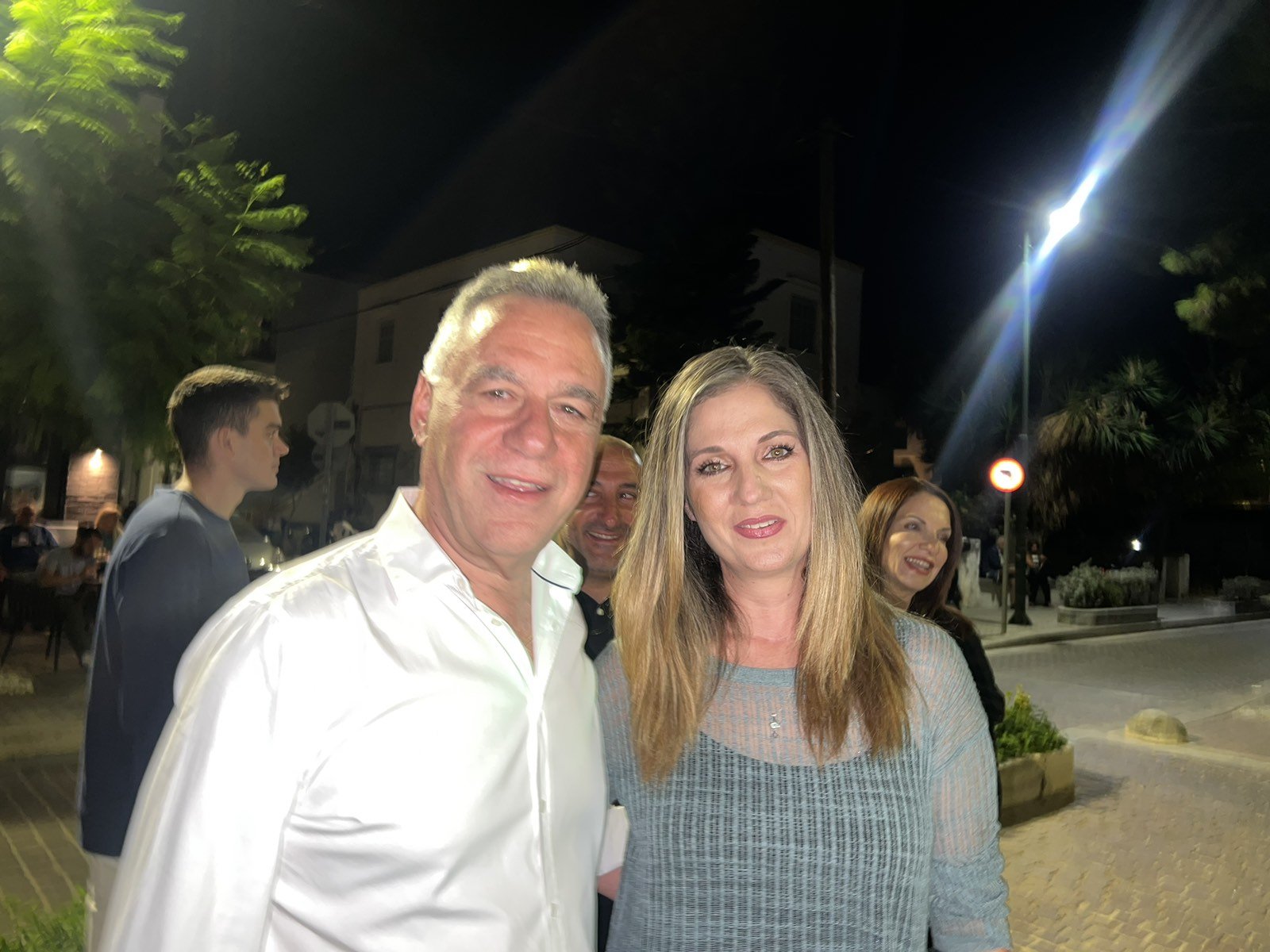 IMG-1f1ec6af22e6ab4634da2b6355636f6b-V.jpg