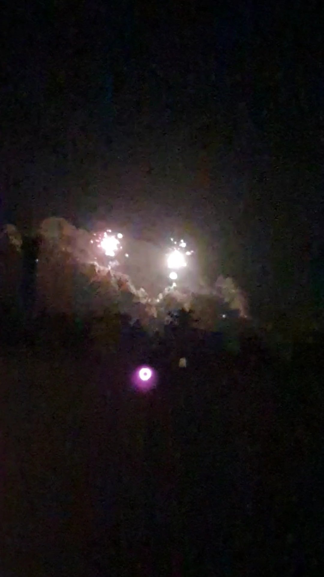 VideoCapture_20220424-215342.jpg